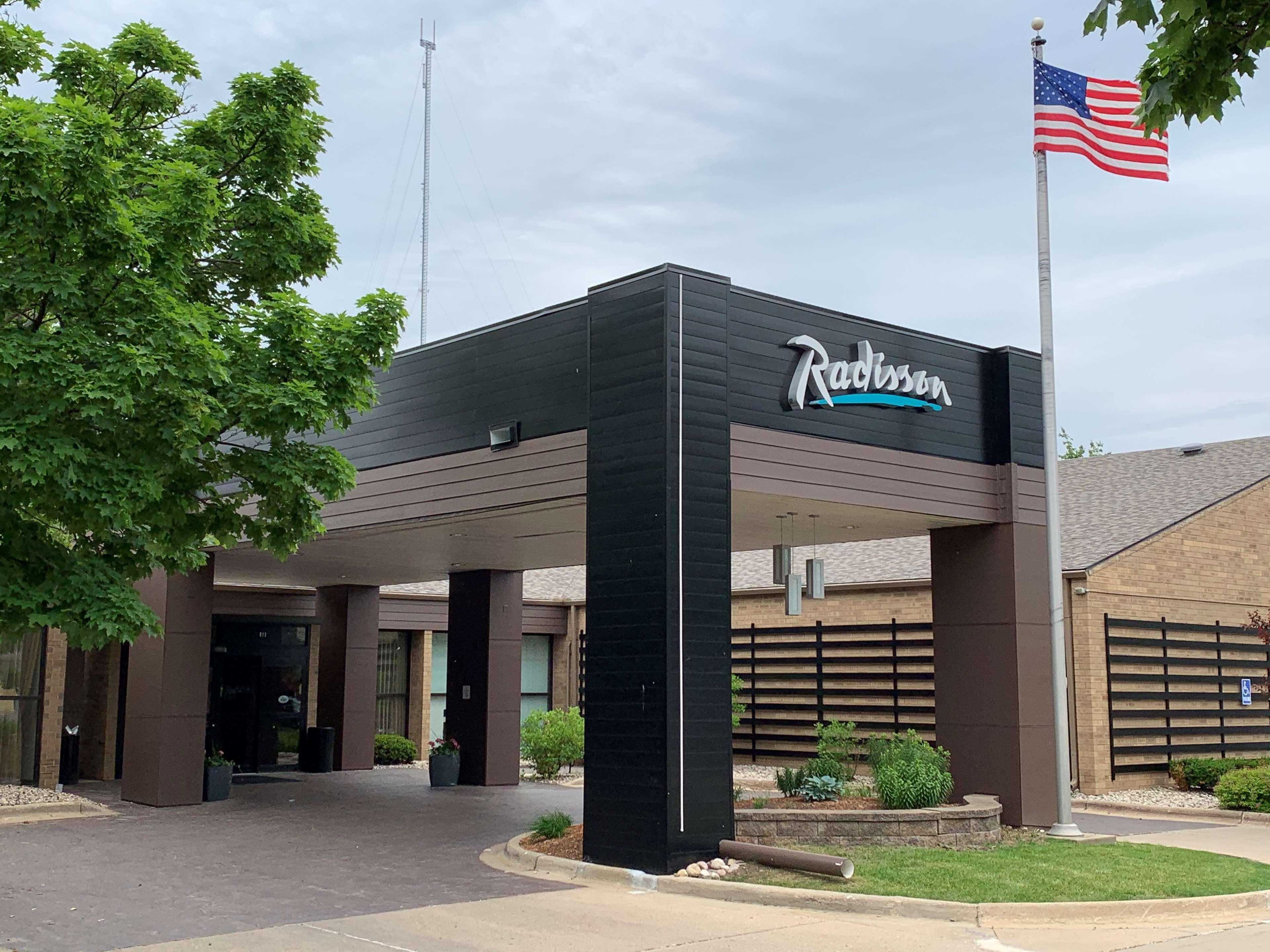 Radisson Hotel Madison Exterior foto